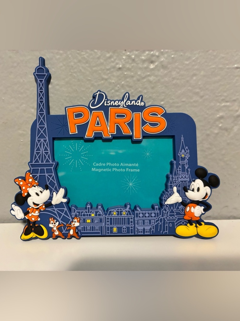 Disneyland Paris Mickey and Minnie Mouse magnetic frame